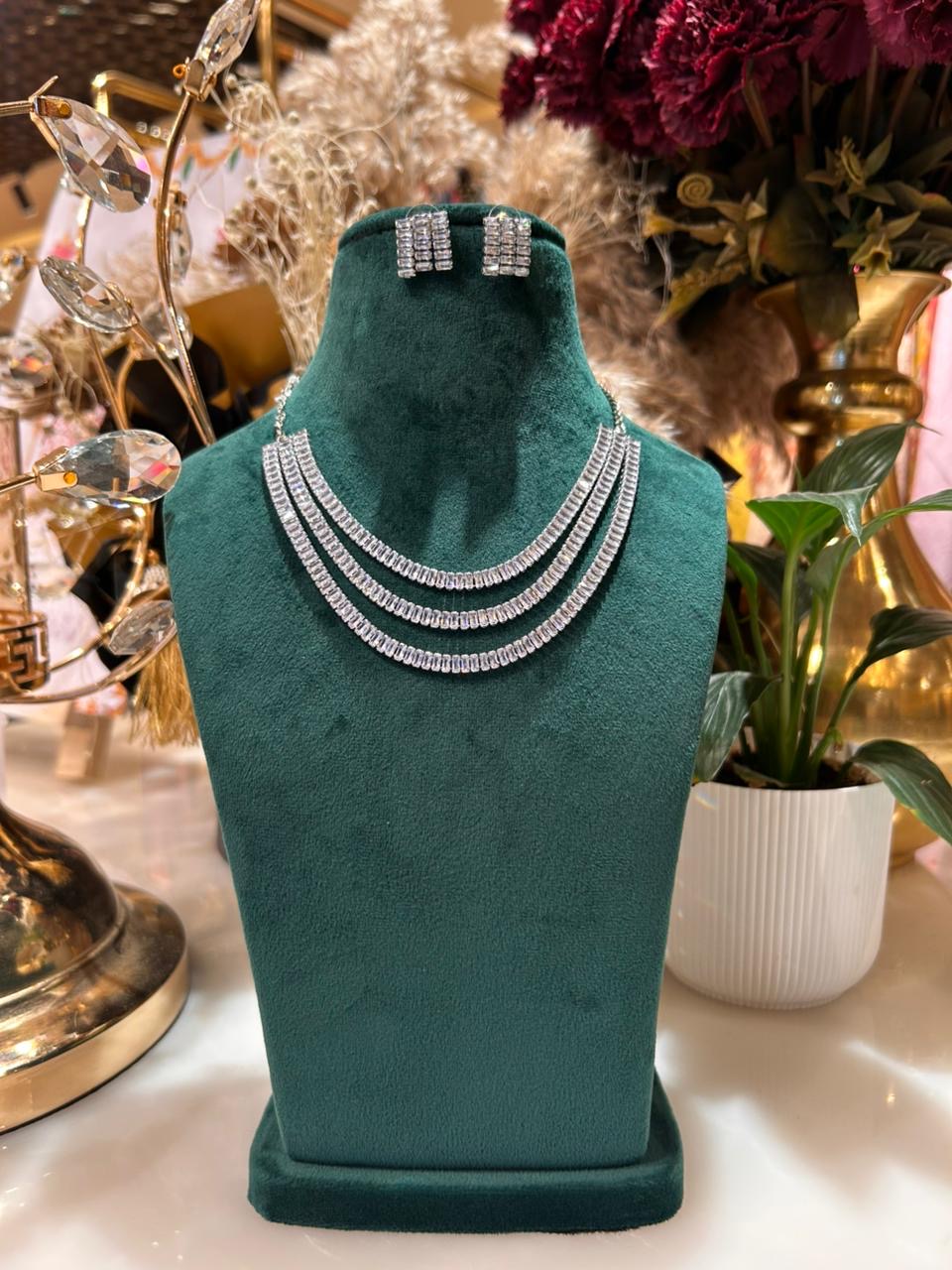 Luminé CZ Cascade Necklace Set (White)