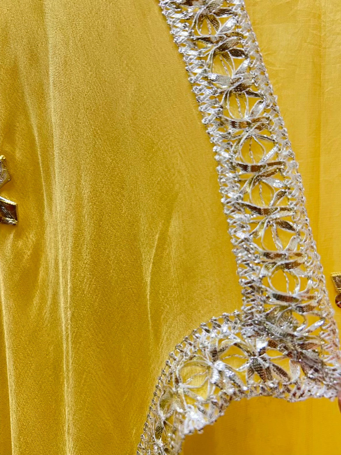 Eshira Gota Charm Suit (Yellow)