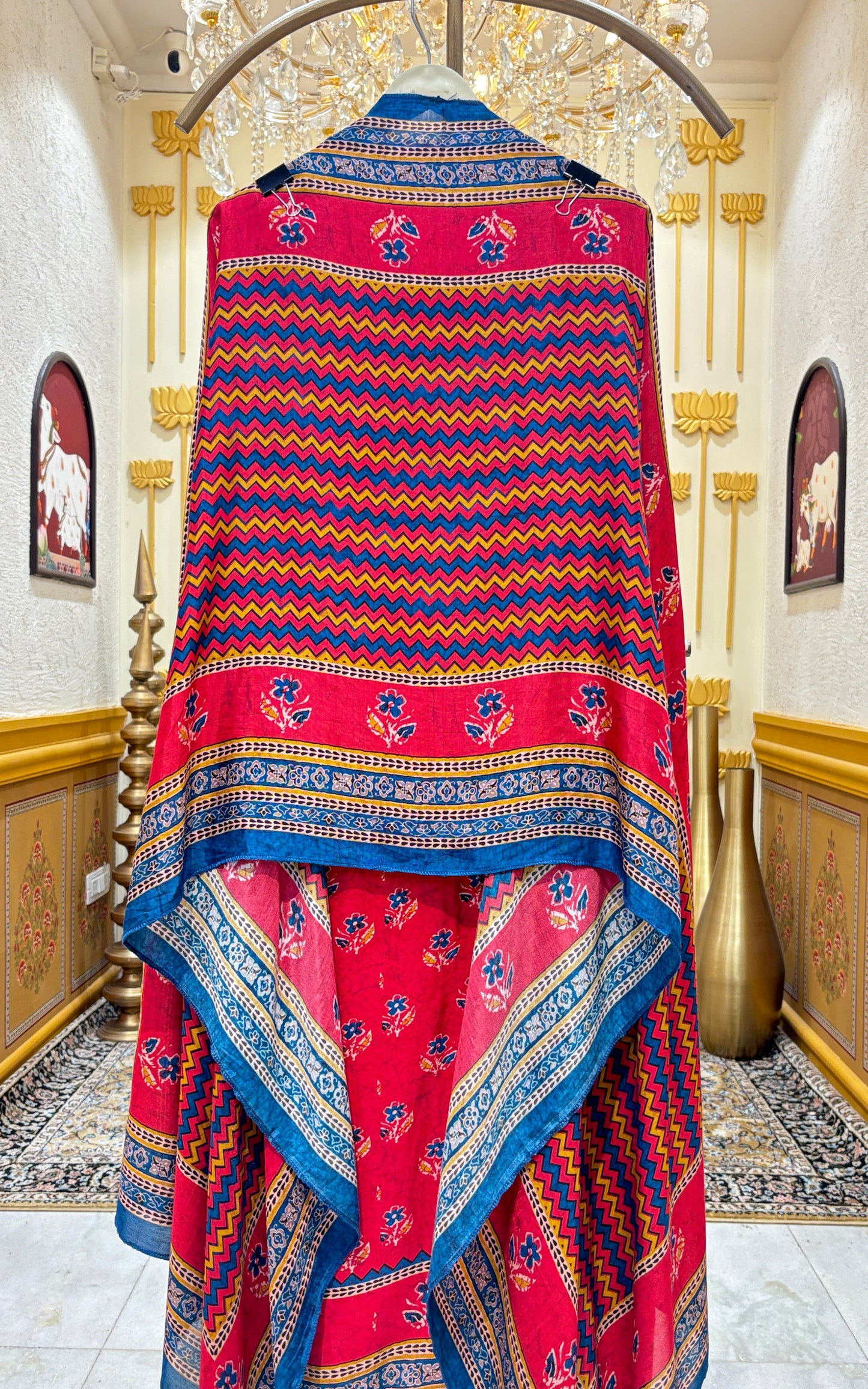 Zarmeen Lehriya Suit