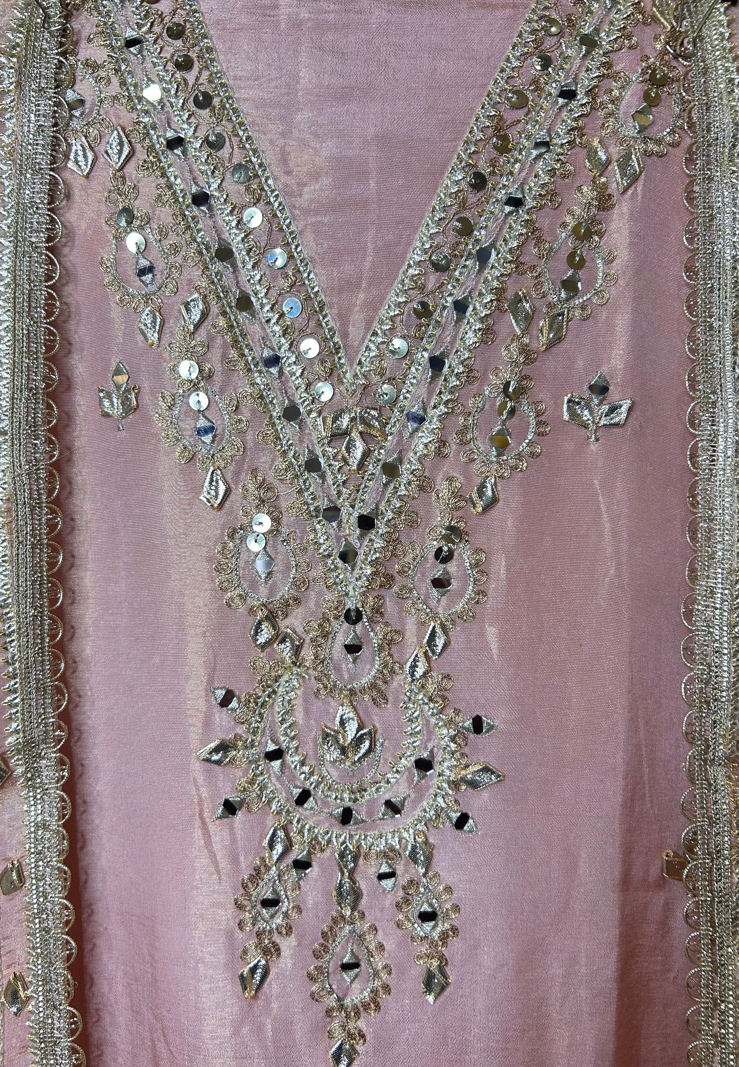 Husn-e-Saaz (Peach)
