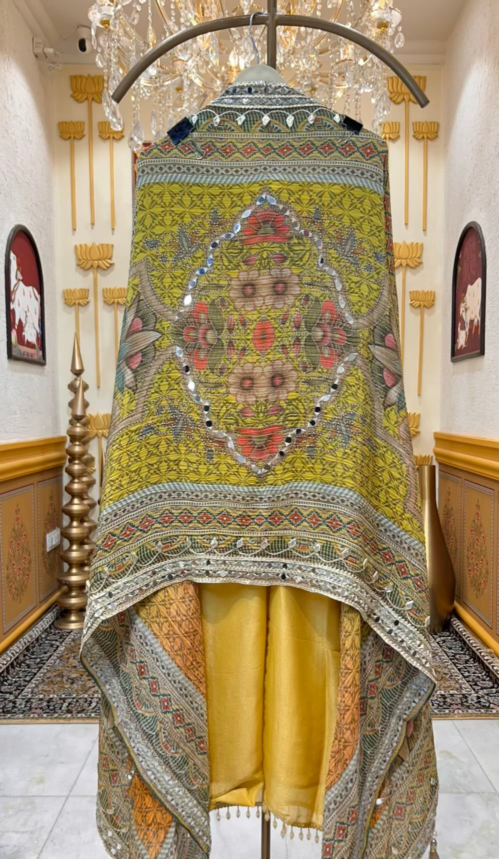 Noorvi Sheesha Shimmer Suit