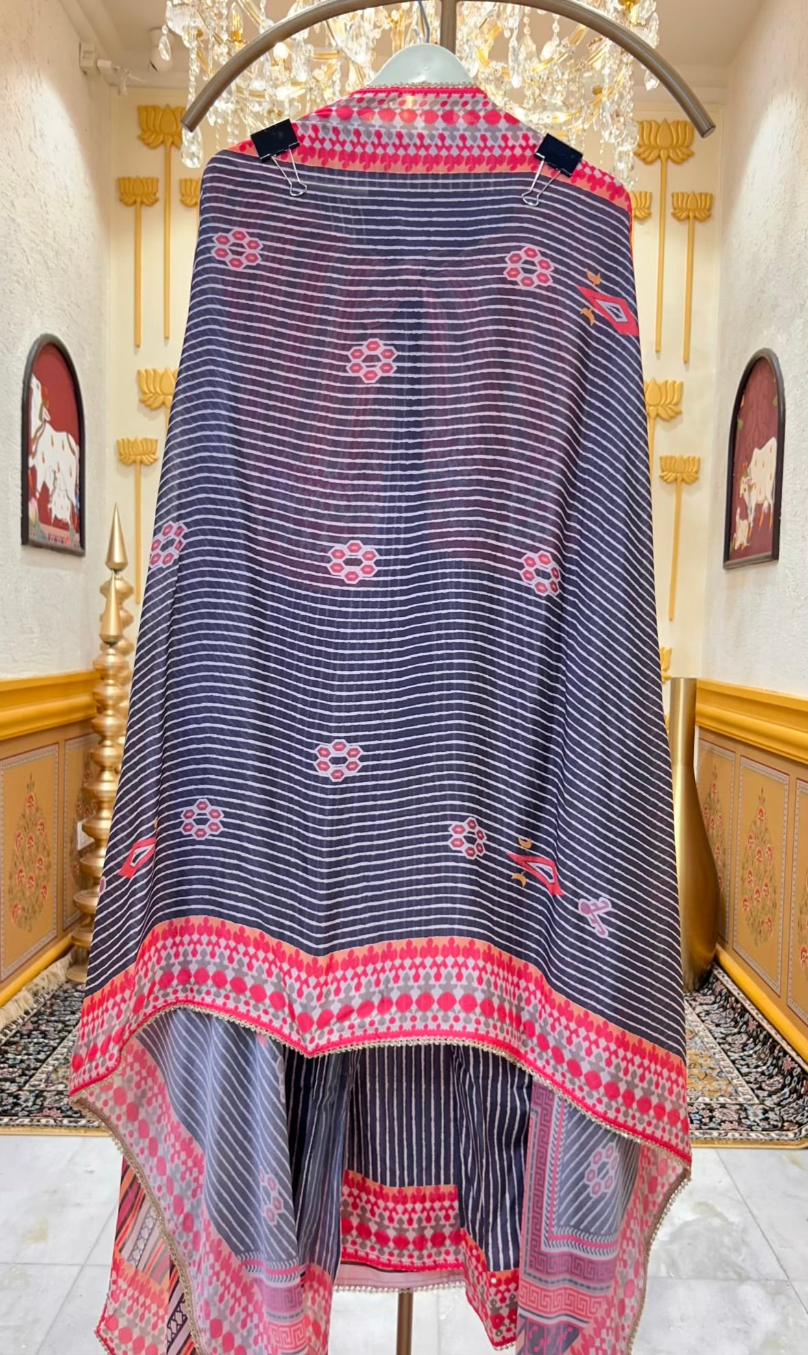 Zarmina Gota Pearl Suit (Silver Grey)