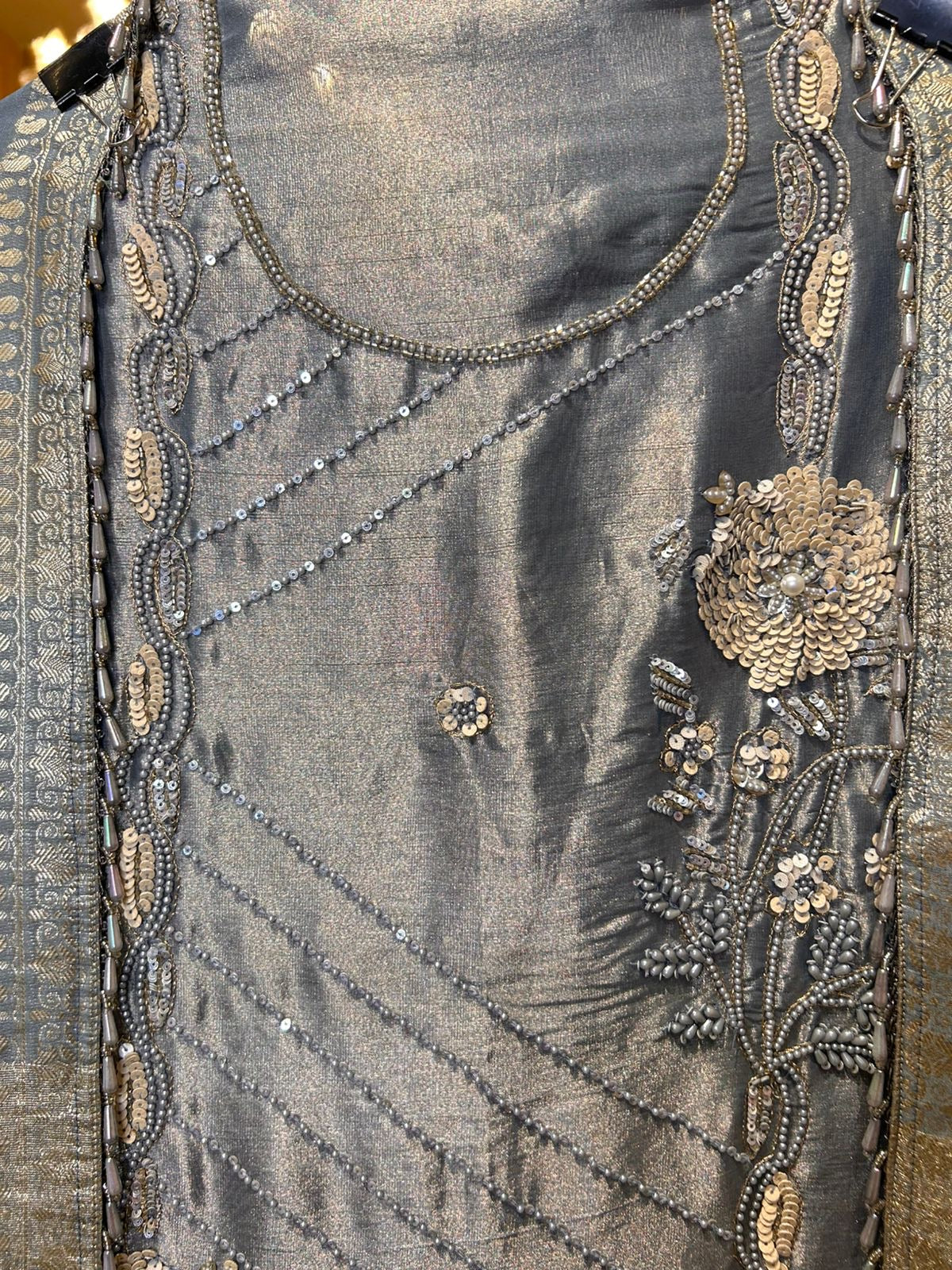 Noorzaan Organza Suit (Grey)
