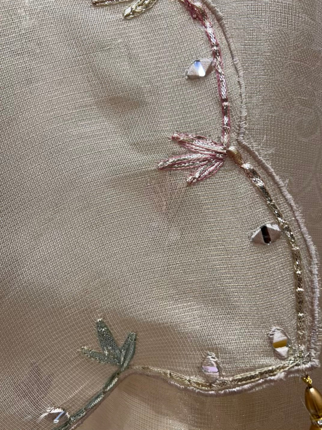 Iraaya Gota Aaina Suit