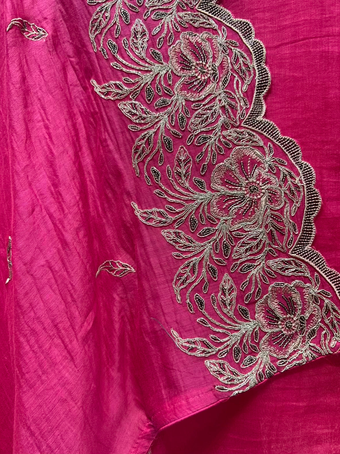 Iraaya Mul Noor Suit (Pink)