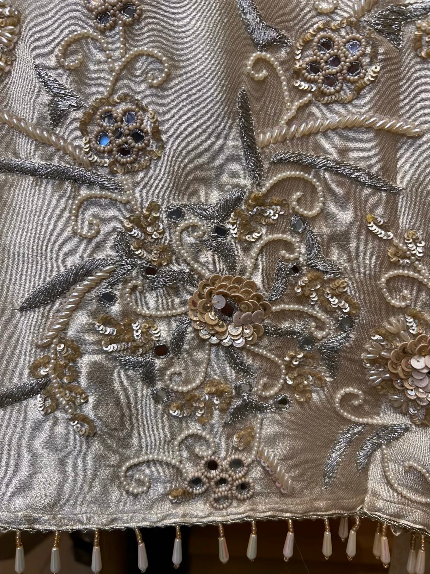 Sunehri Saaye Suit