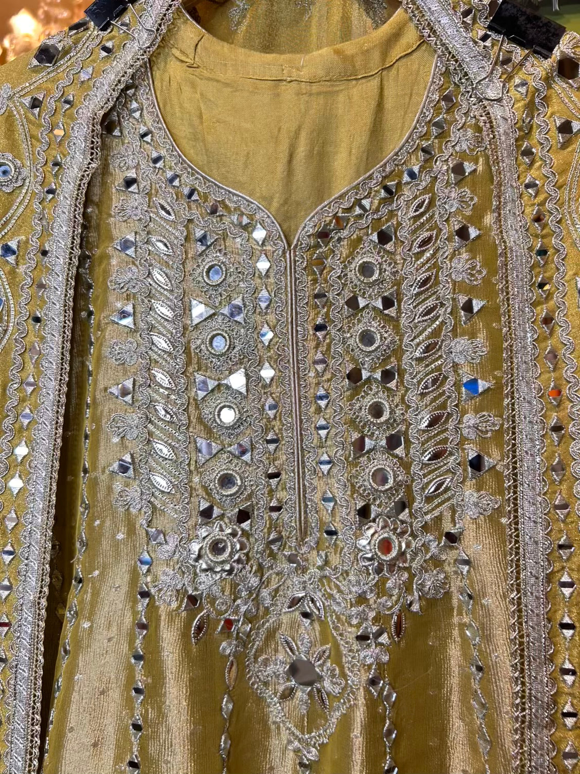 Nooré-Dori Suit