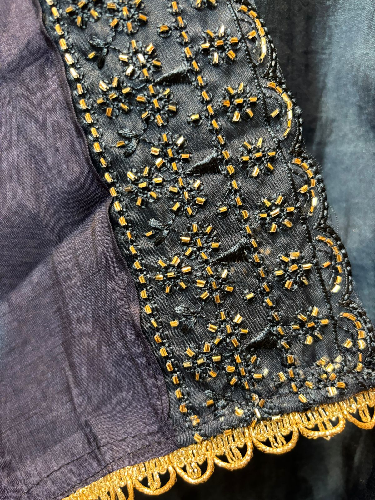 Mehrunisa Silk Suit (Grey)