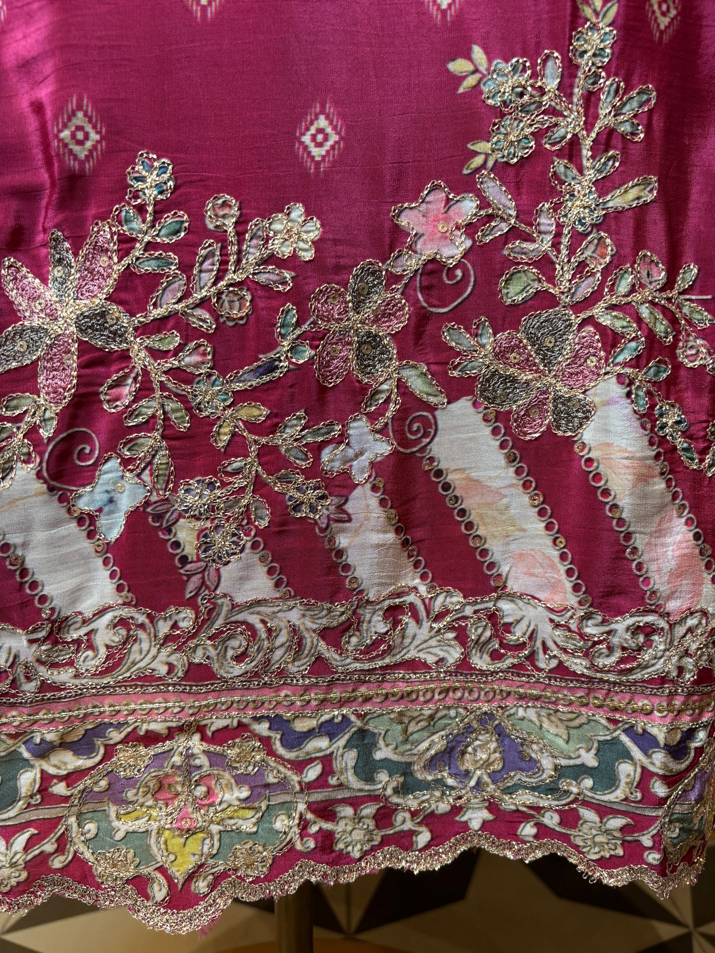 Saanve Crepe Suit (Pink)