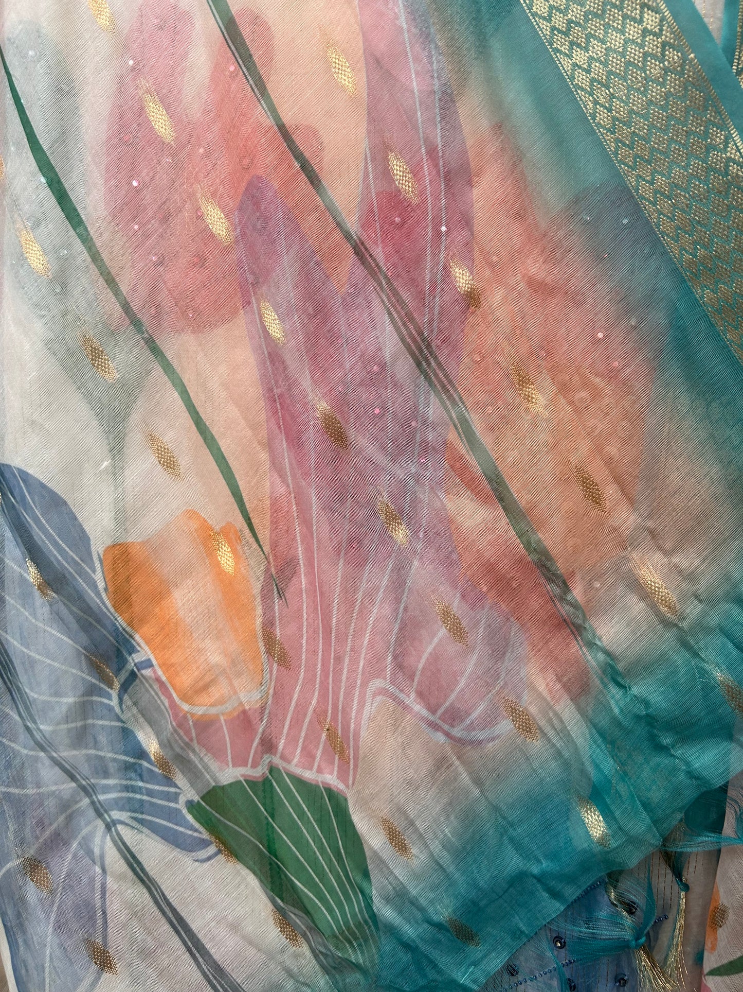Inaaya Linen Printed Suit