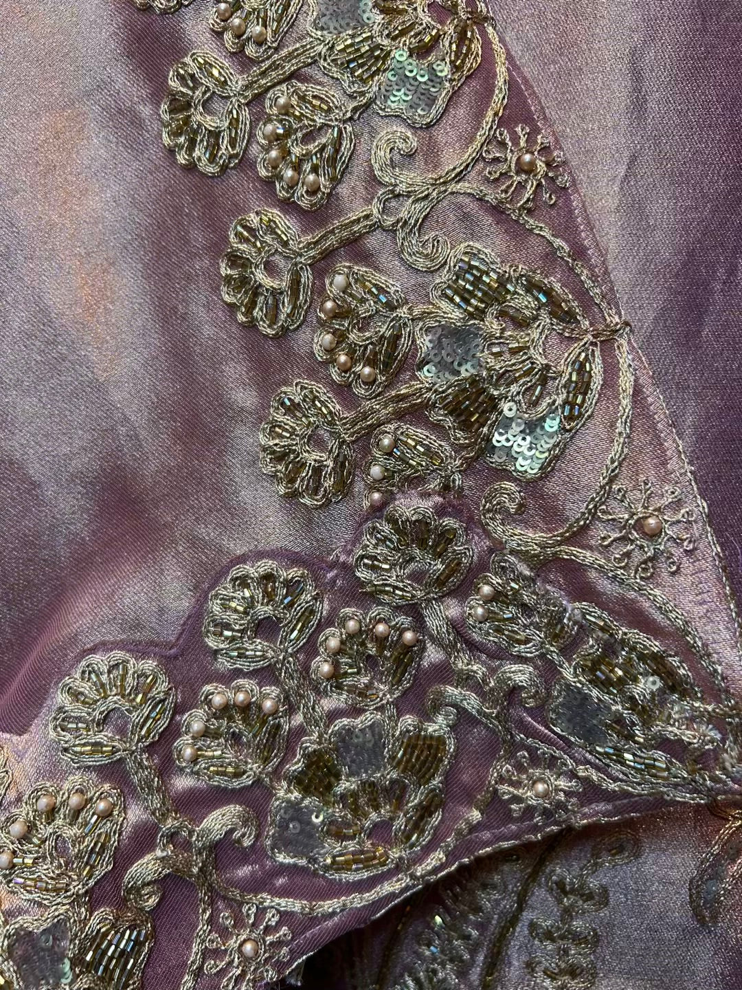 Sarvinoor Organza Suit (Lavender)