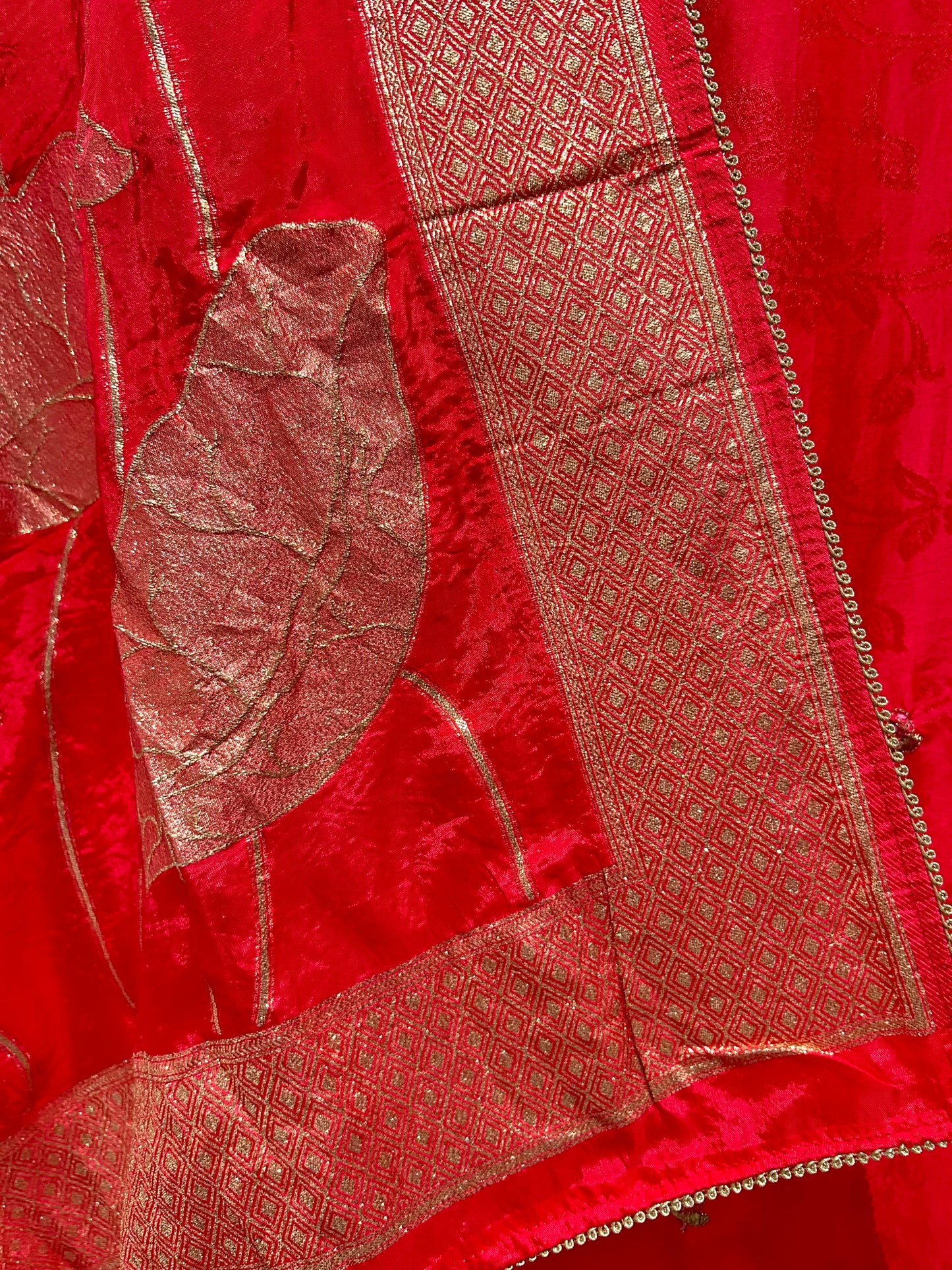 Sunehri Raah Banarasi Suit (Pink)