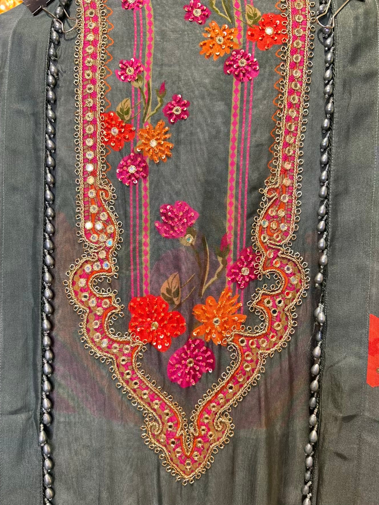 Leher-e-Noor (Green)