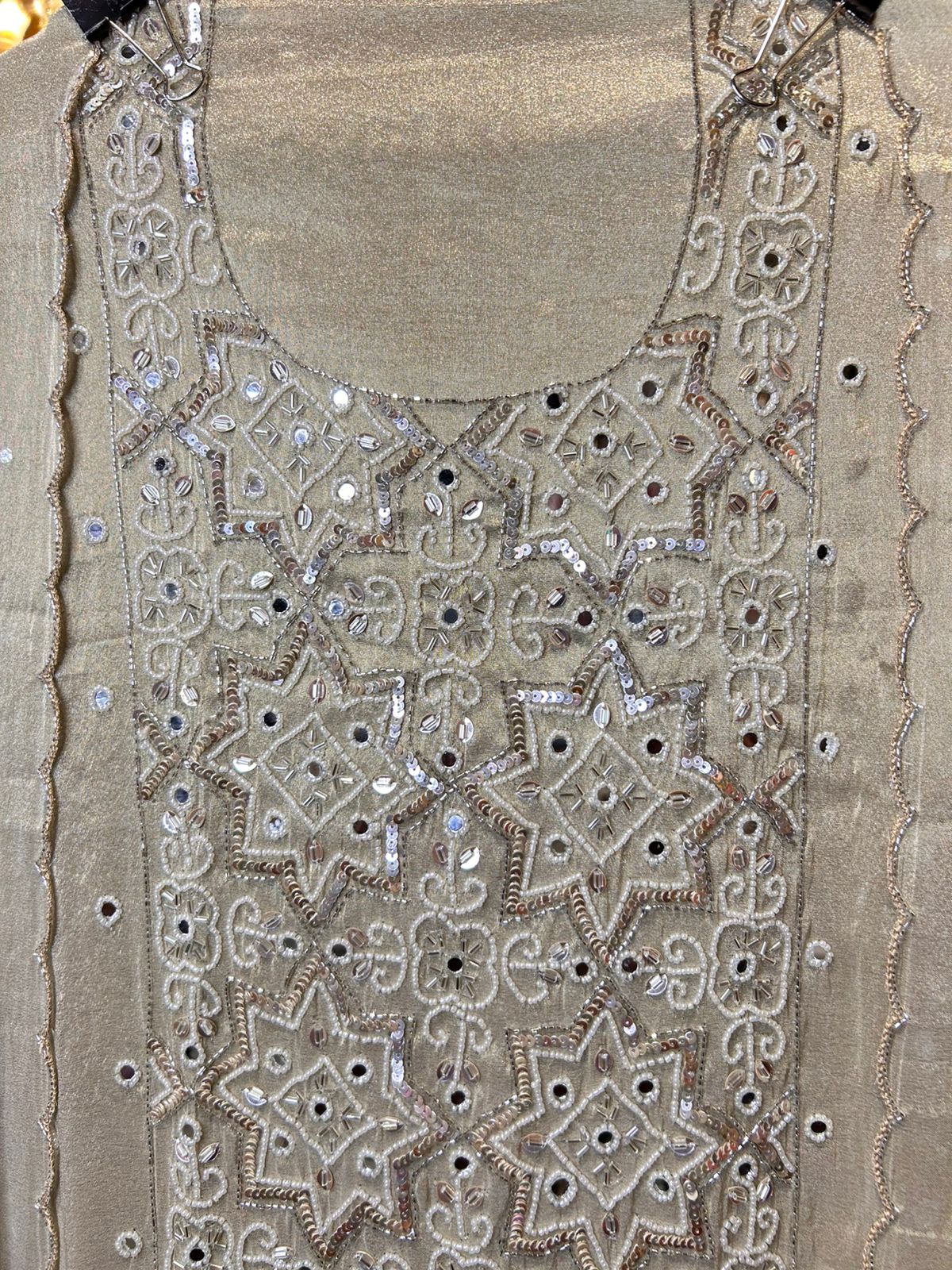Zareen-e-Ruh