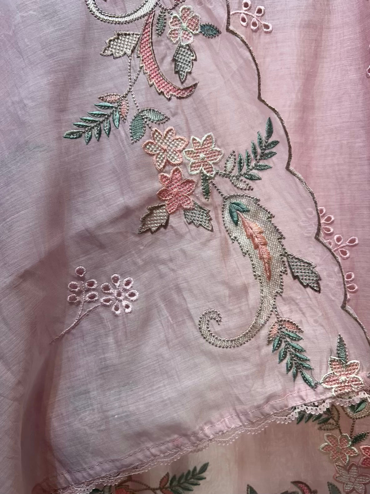 Husna Mul Embroidery Suit (Pink)
