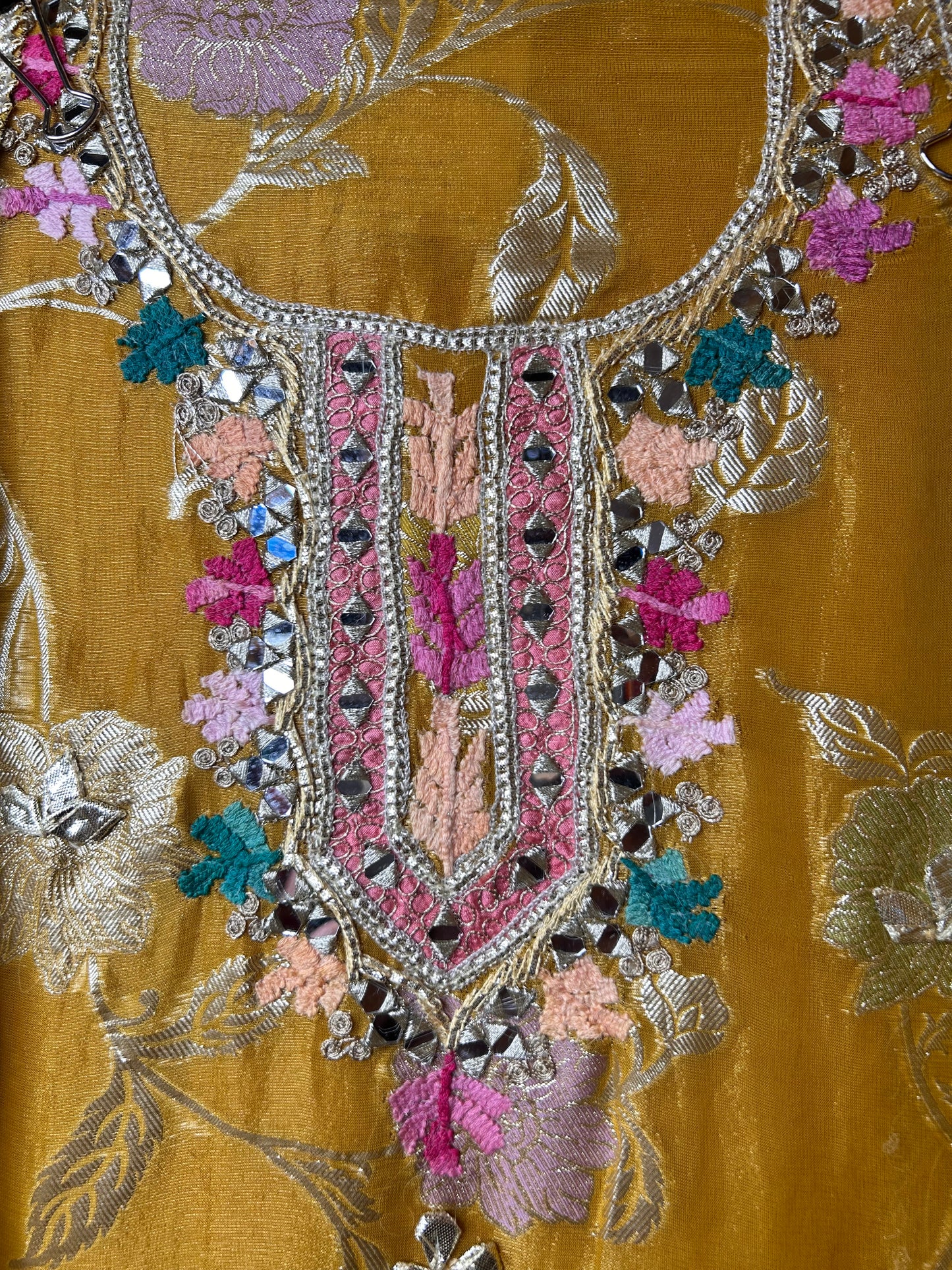 Jhalar-e-Noor (Mustard)