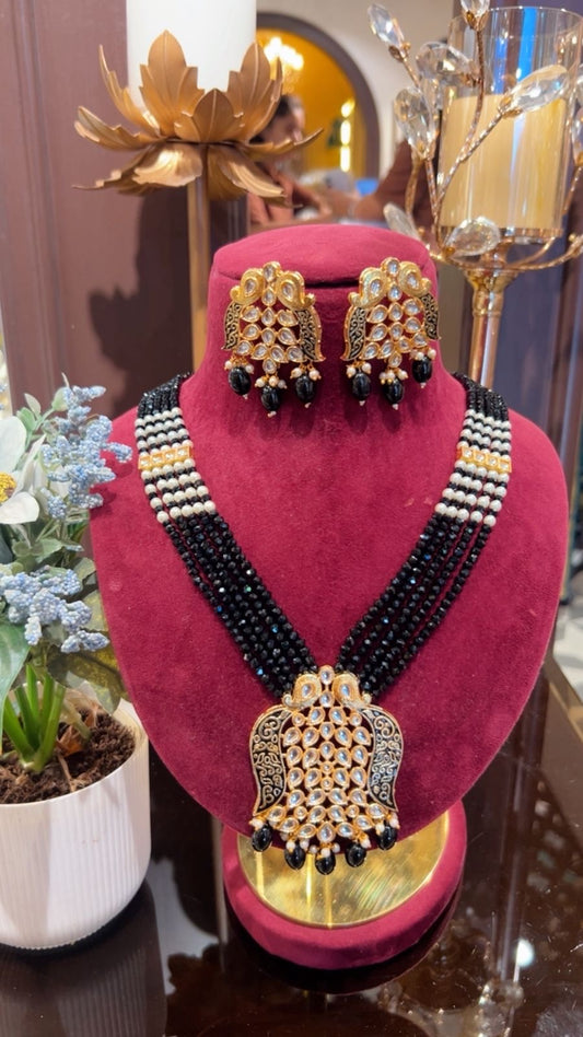 Rajdarbaar Kundan Moti Set