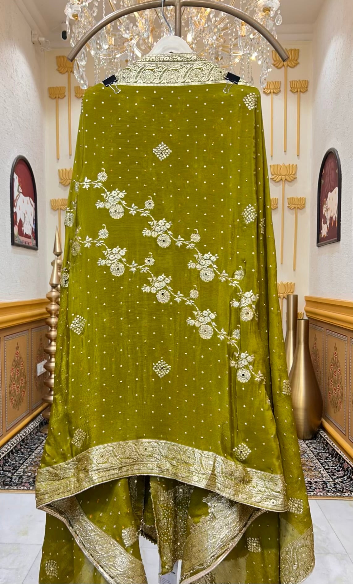Ishira Banarasi Chinnon Suit (Mehendi Green)