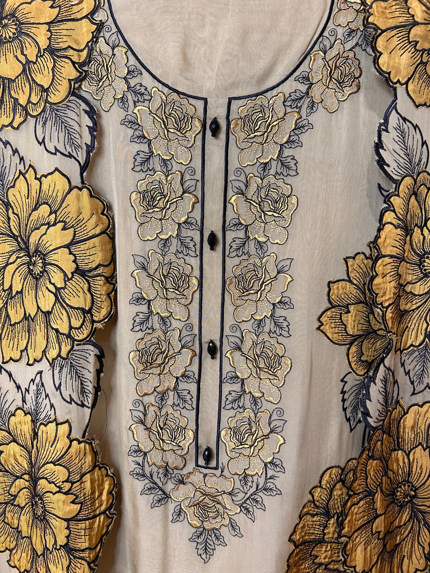 Naqsh-e-Hunar (Beige)