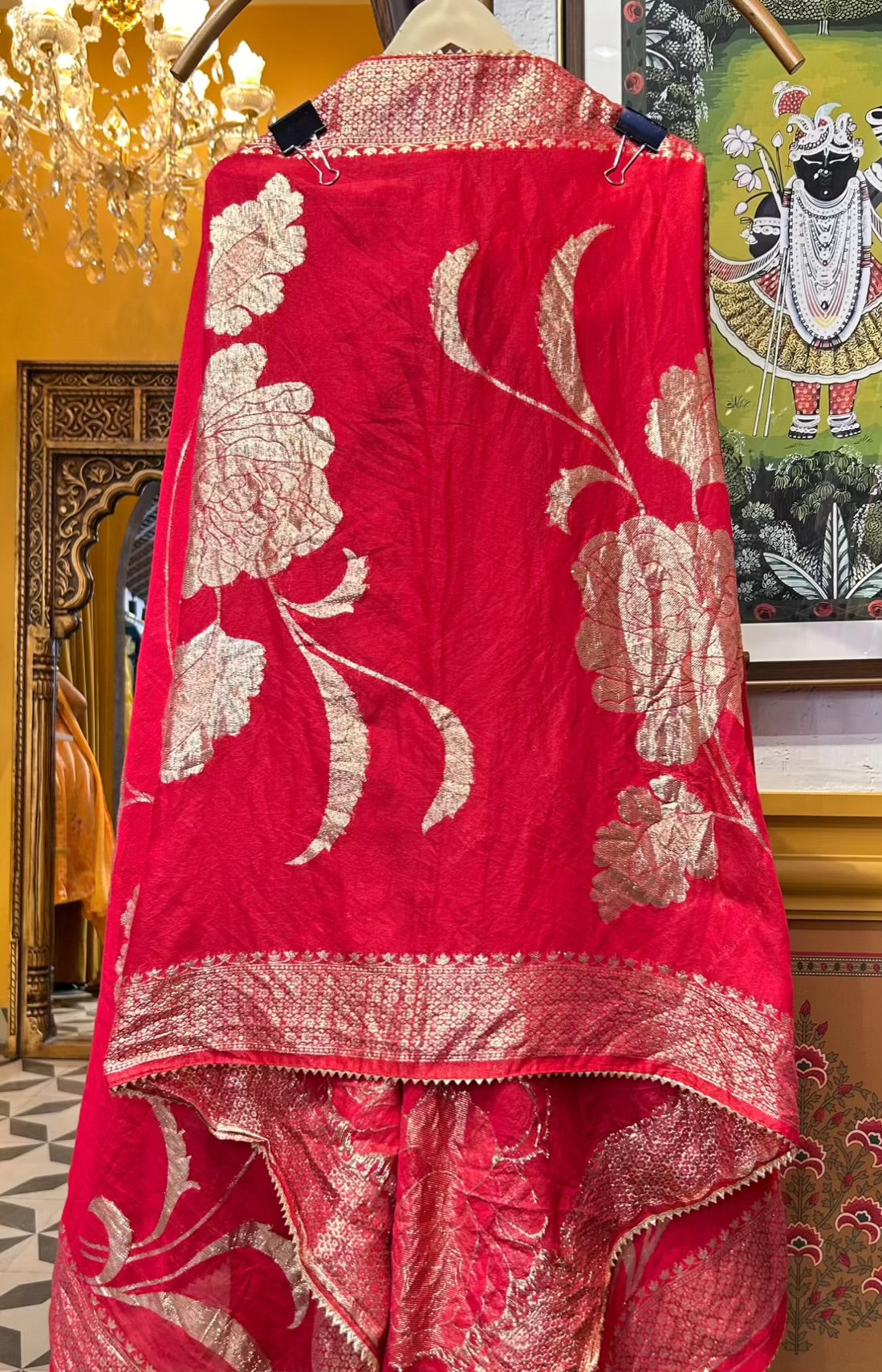 Aayeen-e-Noor (Magenta)