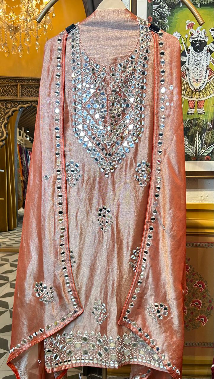 Nooré-Ayaan Suit (Rust)