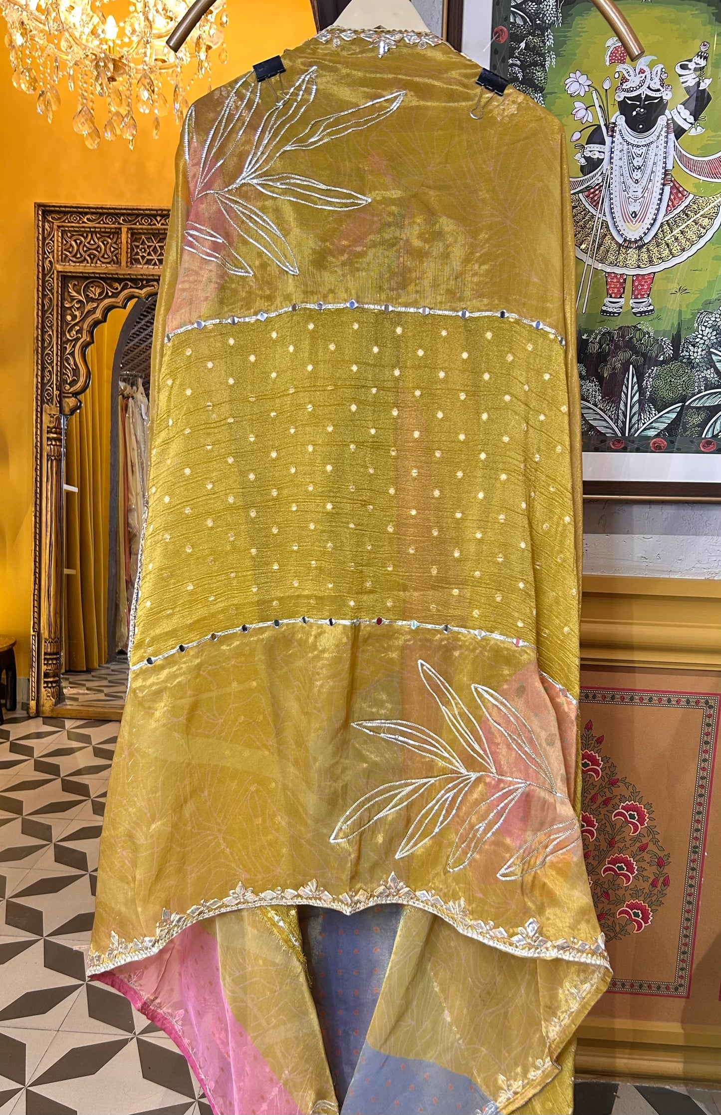 Gulzaar-e-Noor (Yellow)