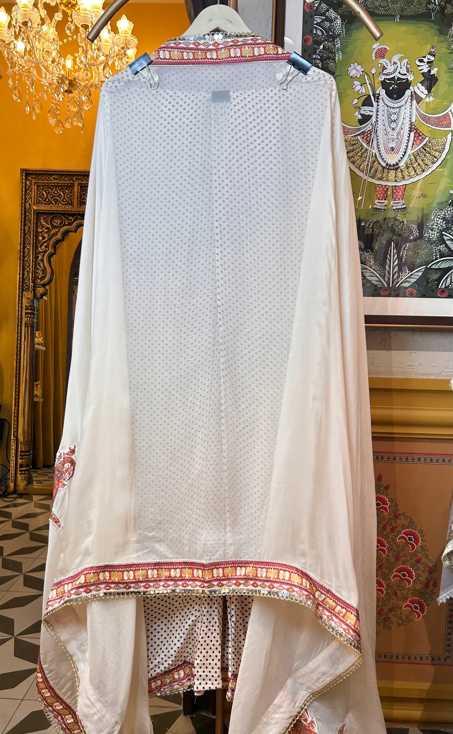 Tabeer Muslin Suit (Ivory)