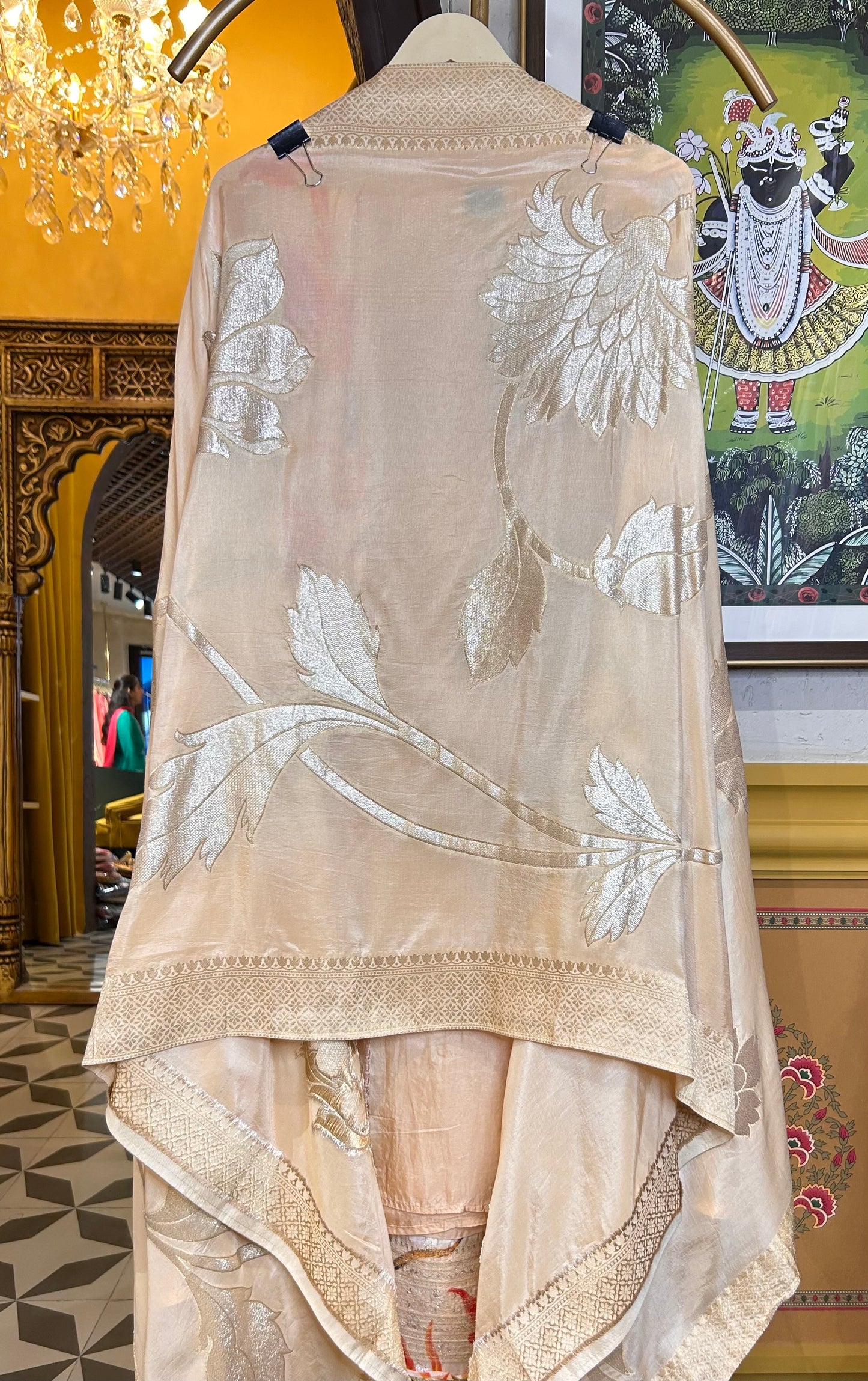 Siyaar Banarasi Suit (Ivory)