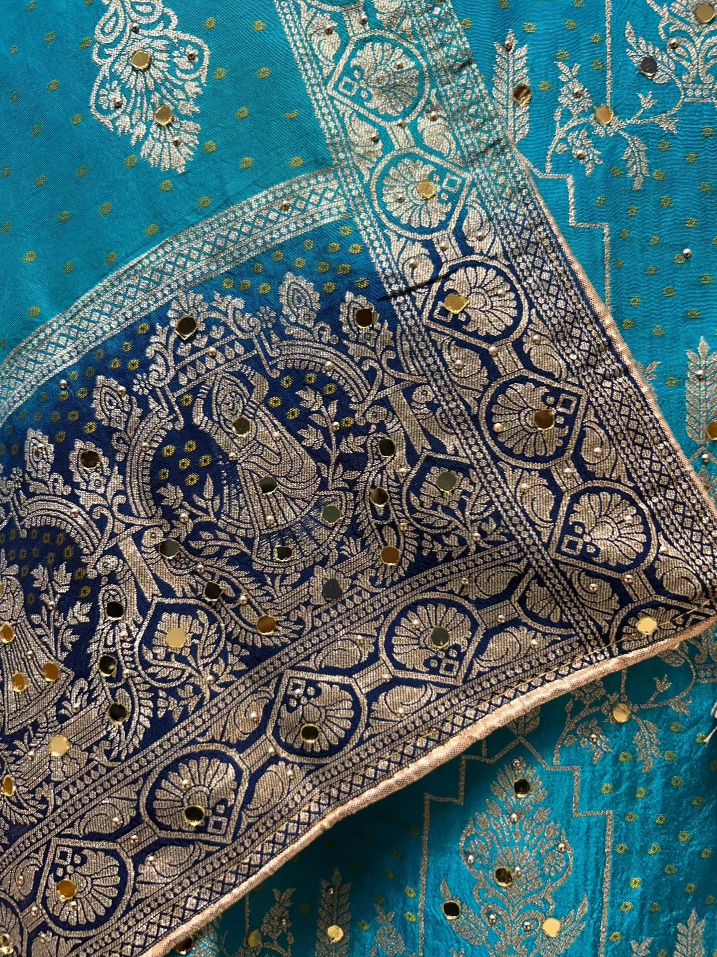 Gulraaya Bandhani Noor Suit (Turquoise)