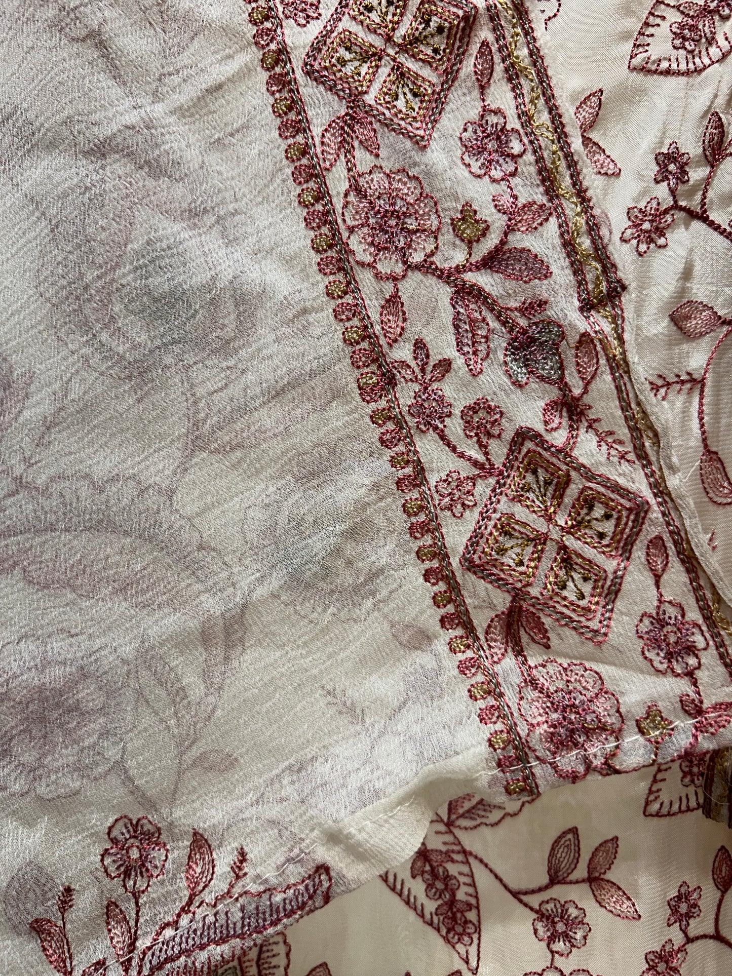Aarifa Threadveil Suit (Ivory)