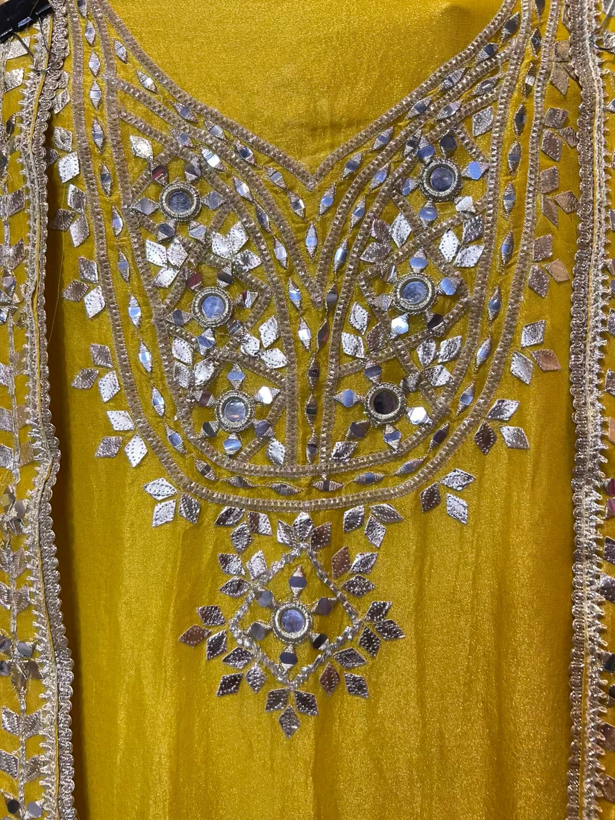 Shauq-e-Naqsh (Yellow)