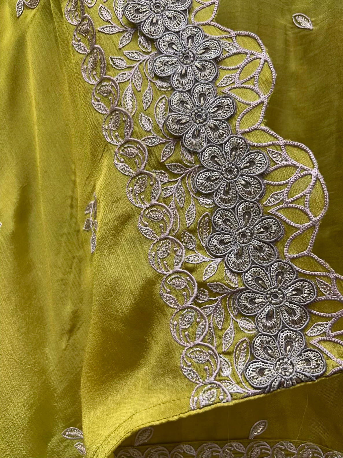 Zehraani Moti Zari Suit (Mehendi Green)
