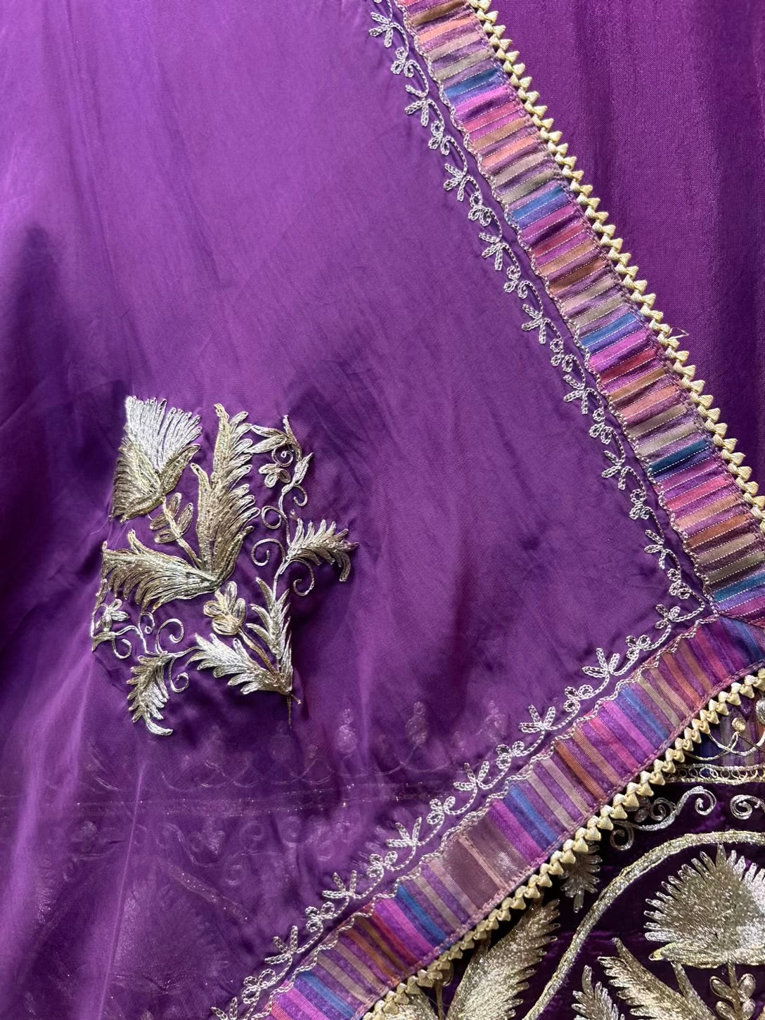 Falakzaar Organza Suit (Purple)