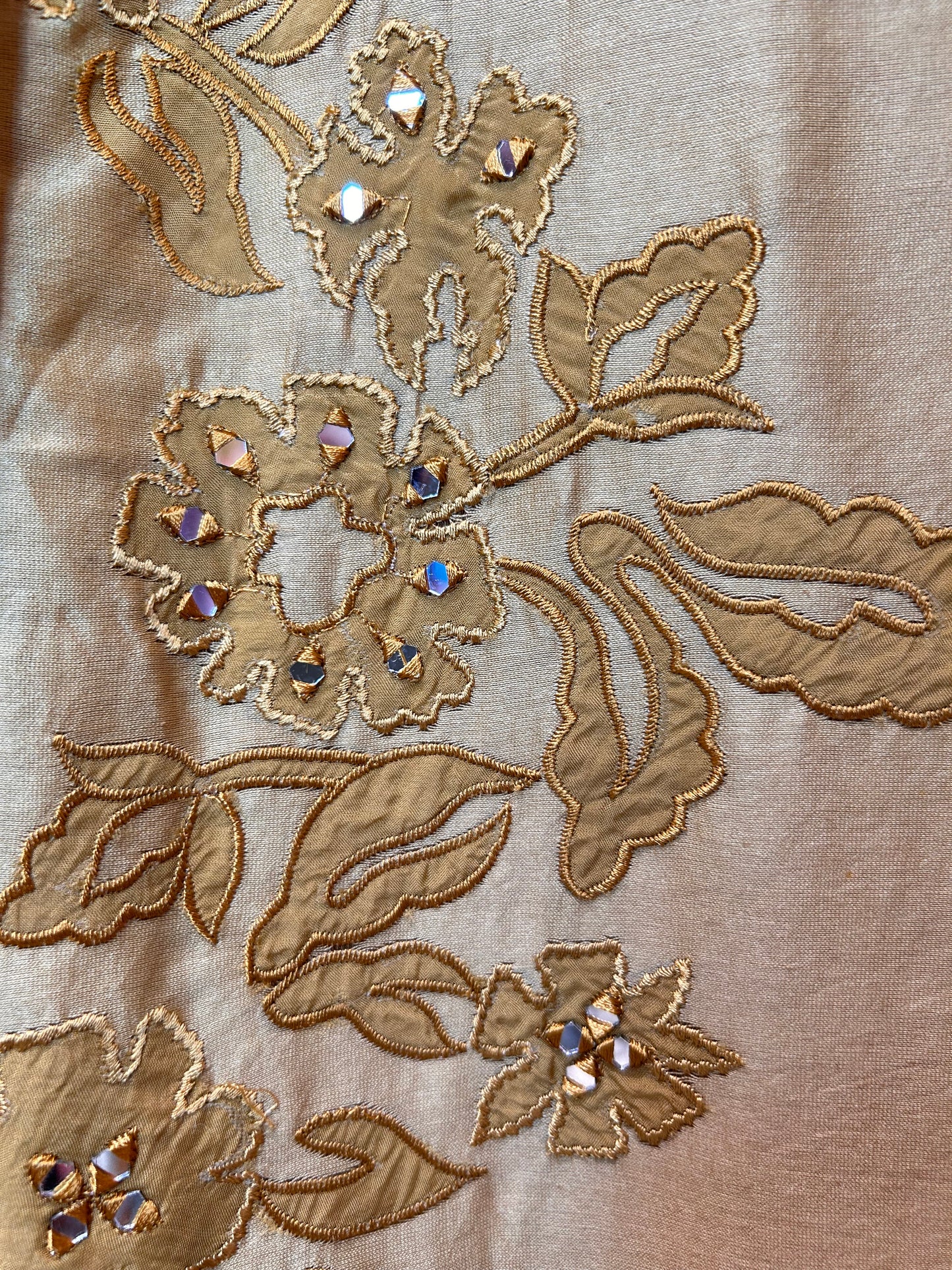 Gulnoor Mul Suit (Yellow)