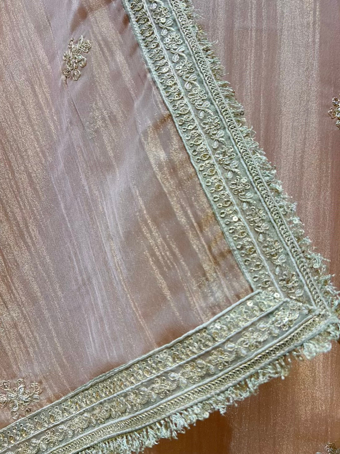 Zarifa Kinari Veil Suit (Peach)