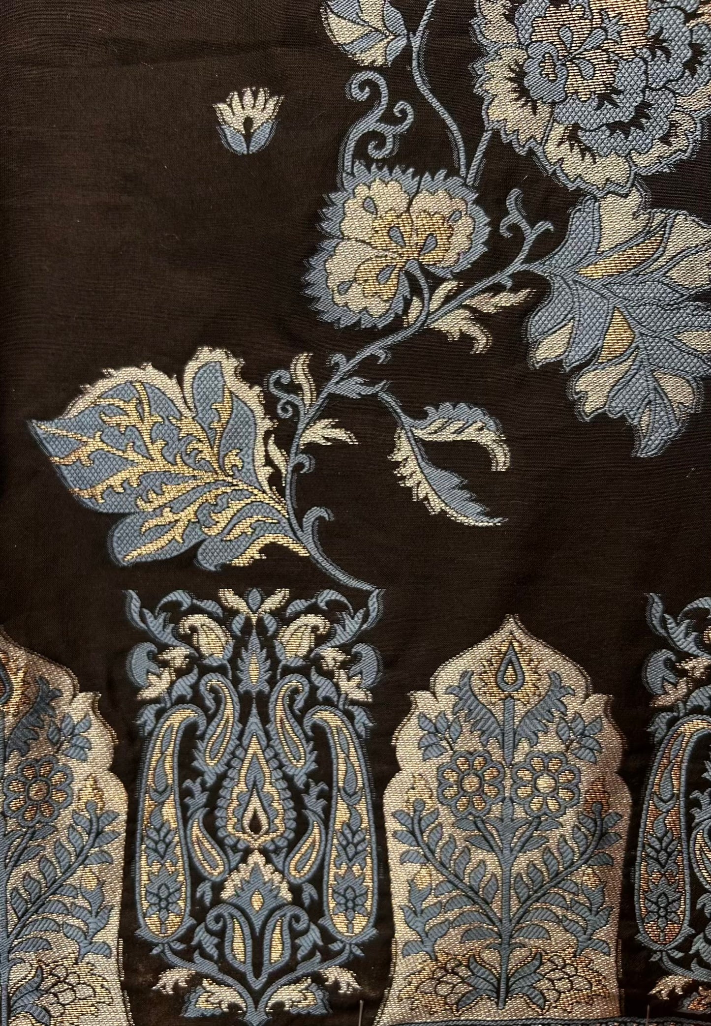 Riwaayat-e-Silk (Black)