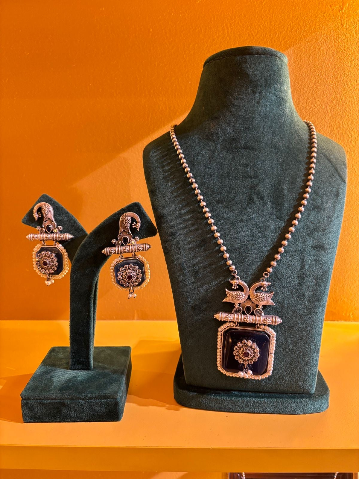 Neelvani Morni Silver Haar Set (Navy Blue)