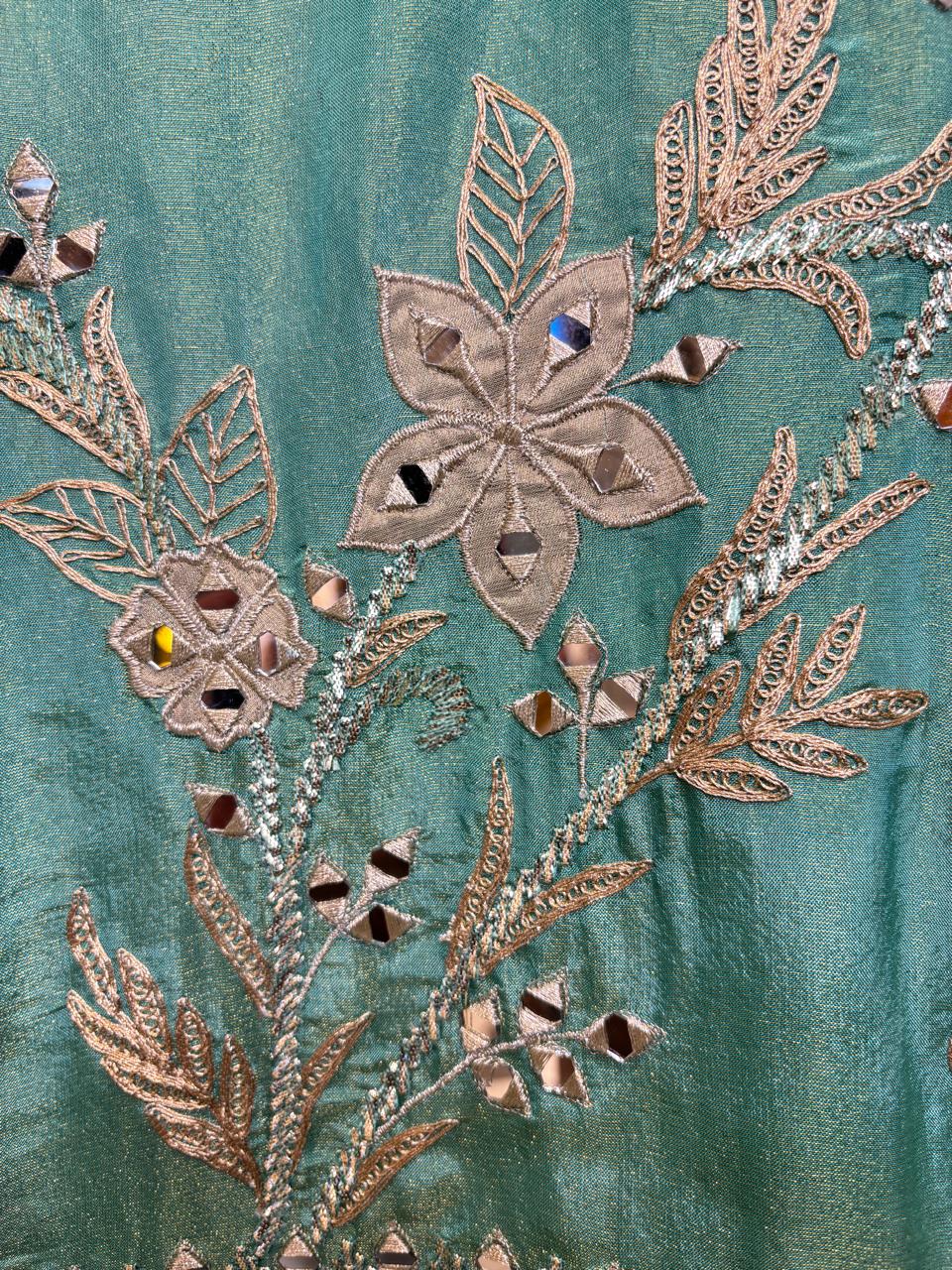 Noor-e-Aaina (Green)