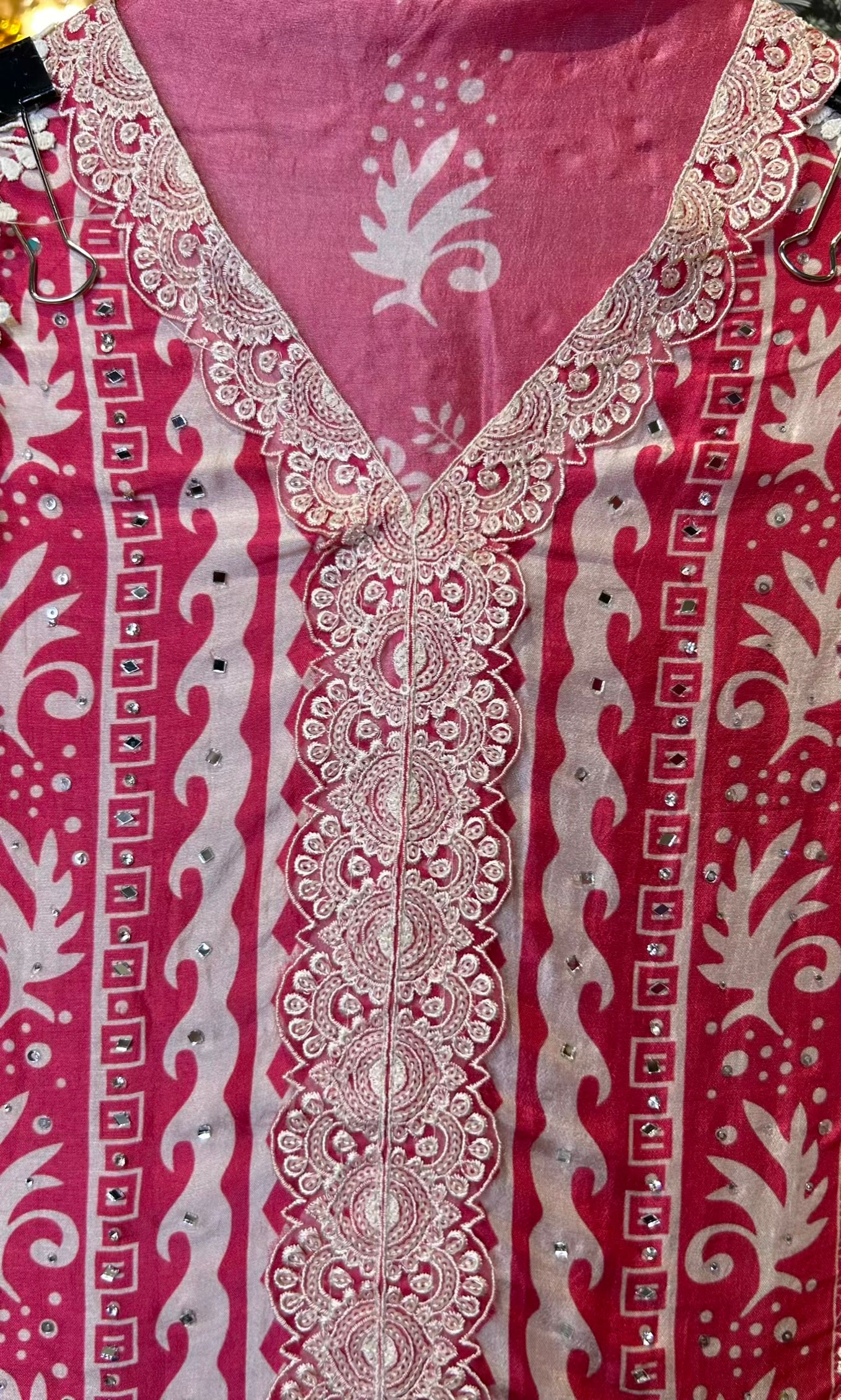 Nazm-e-Gulzar (Pink)