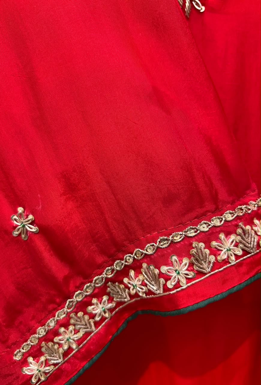 Surkh Meher Suit