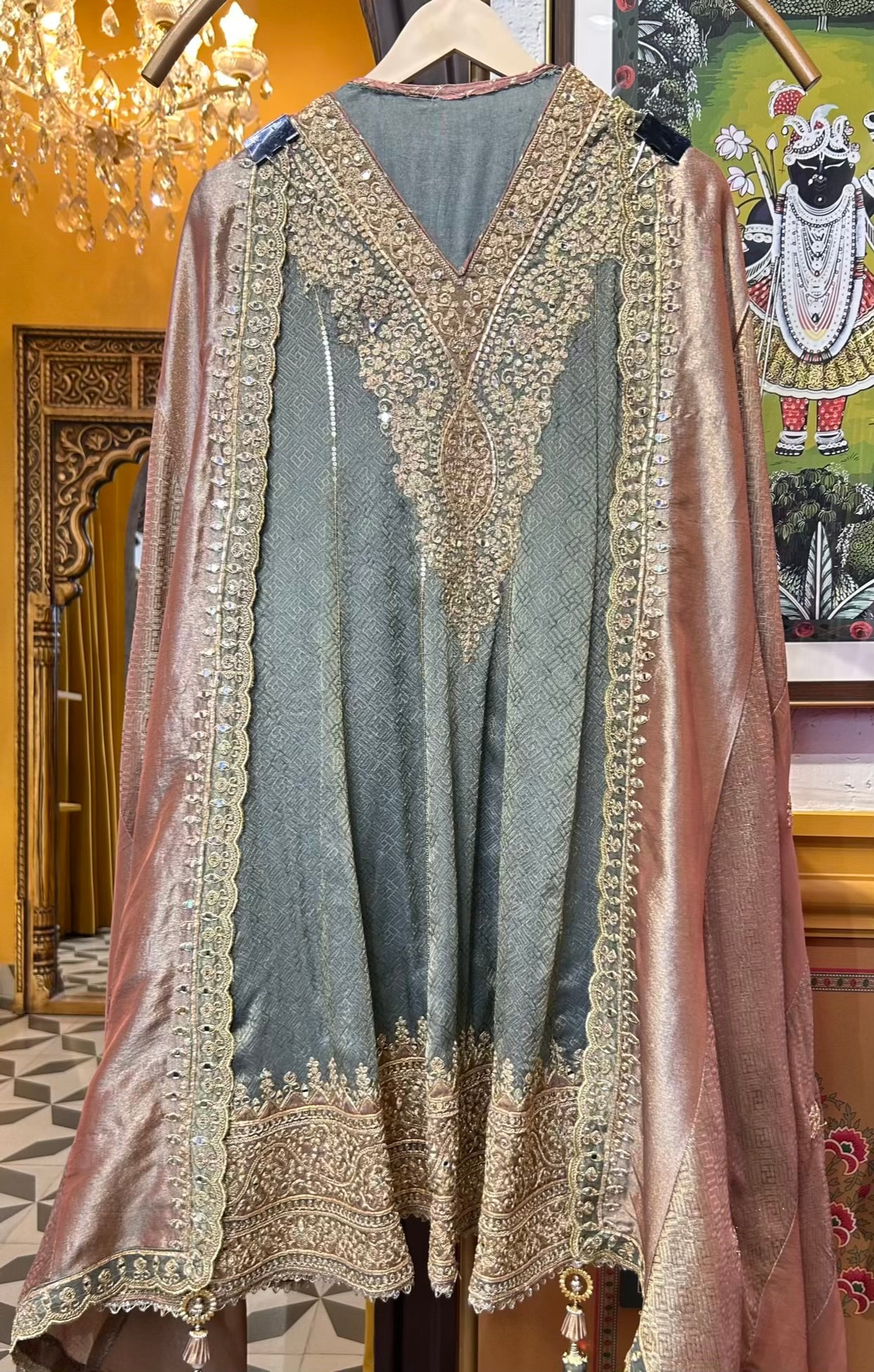 Mehrunisa Élan Suit (Powder Green)
