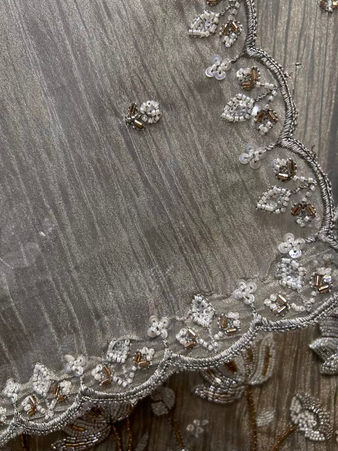 Mahroza Crushed Organza Suit (Silver Grey)