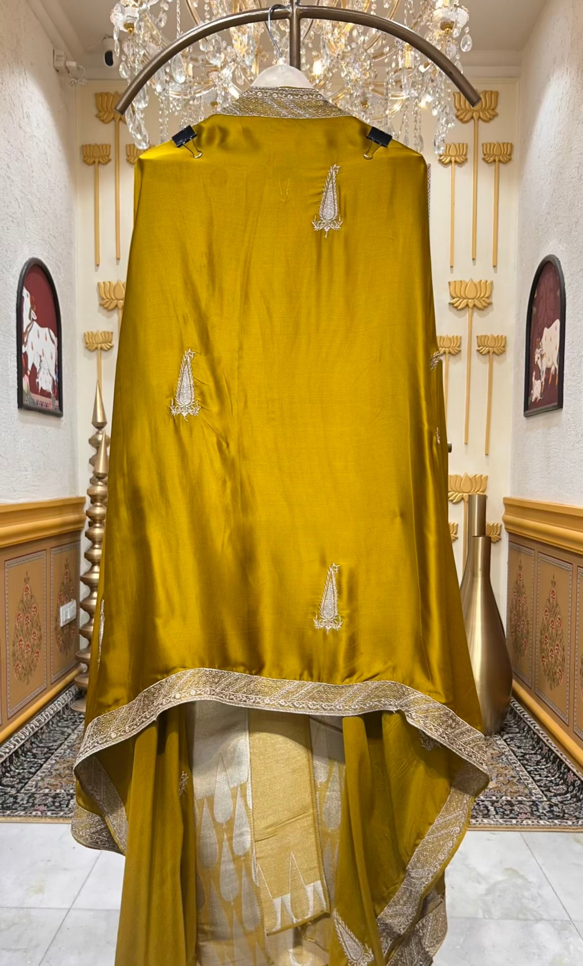 Aayra Zari Utsav Suit (Yellow)