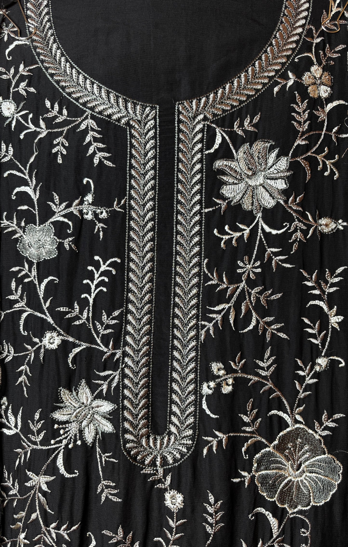 Aarvika Organza Suit (Black)