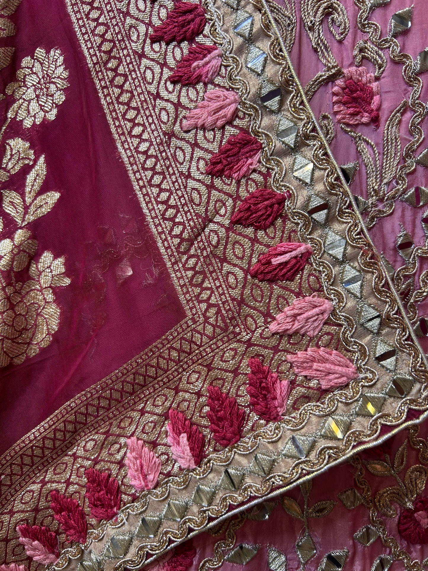 Zarreen Adaa Silk Suit (Pink)