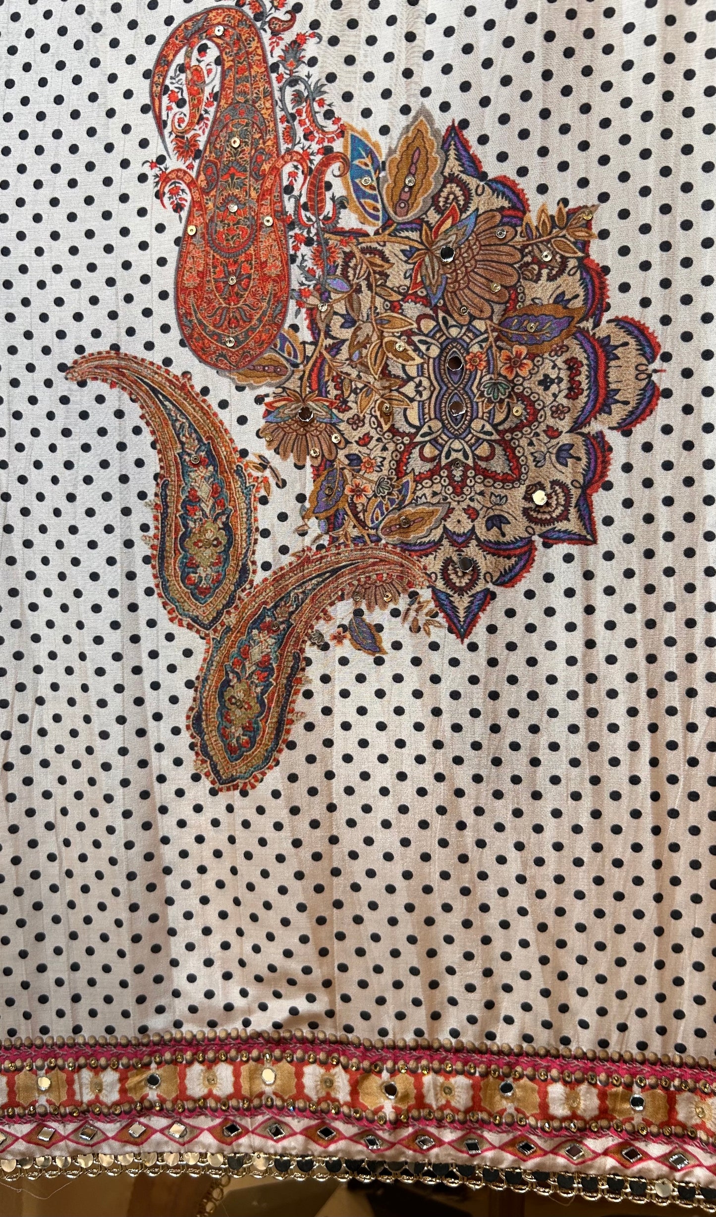 Tabeer Muslin Suit (Ivory)