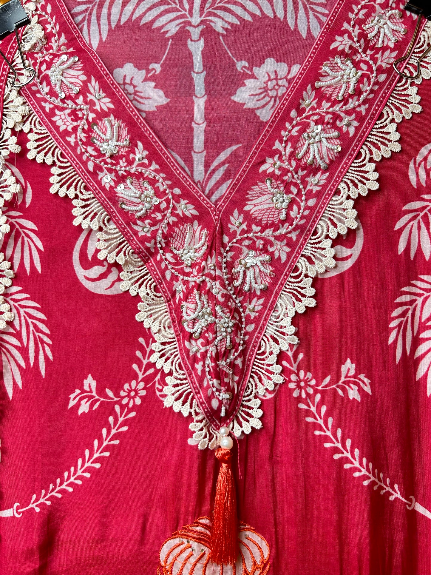 Saanjh Bela Muslin Suit (Pink)