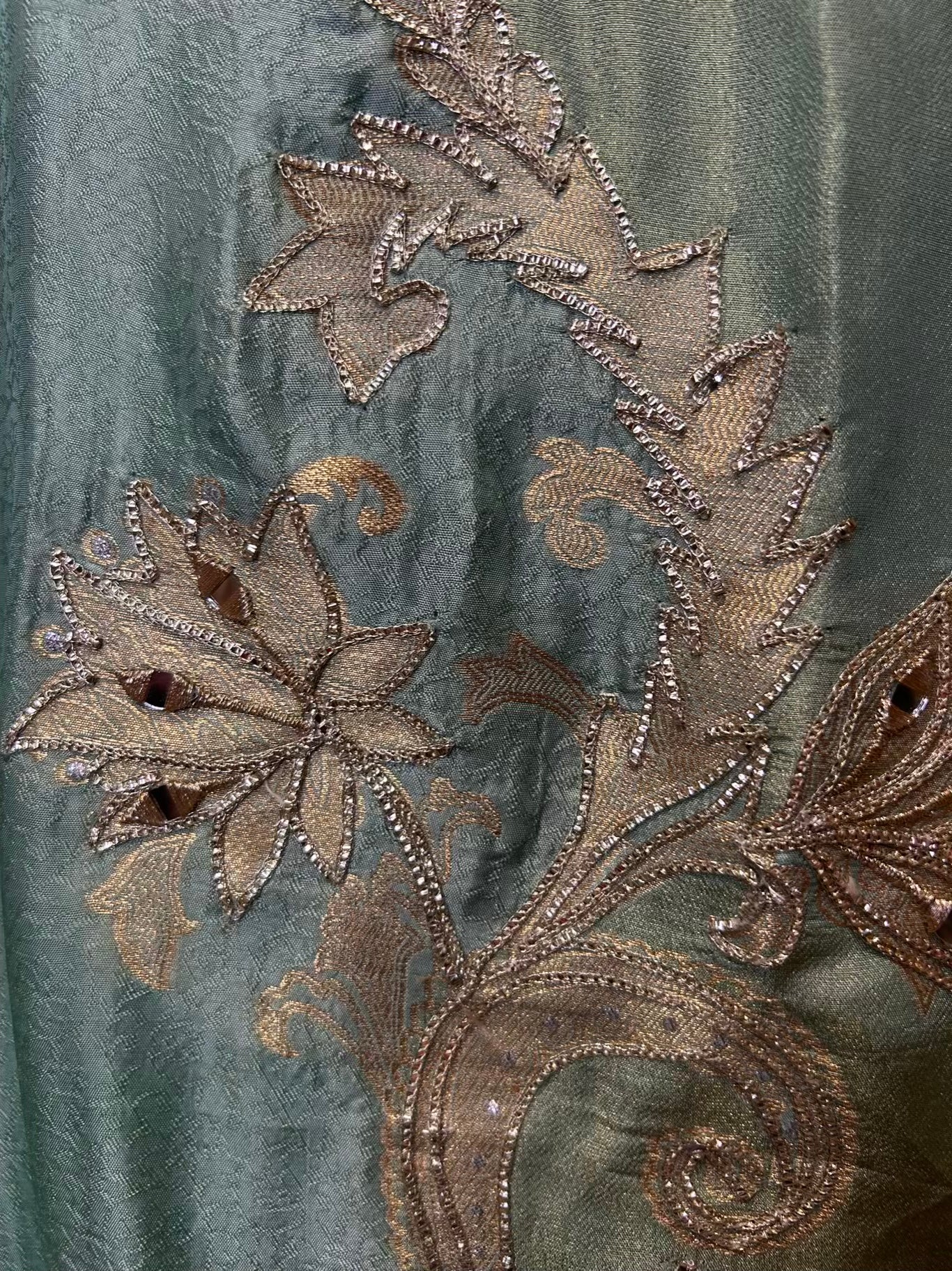 Sitarah Silk Suit (Green)