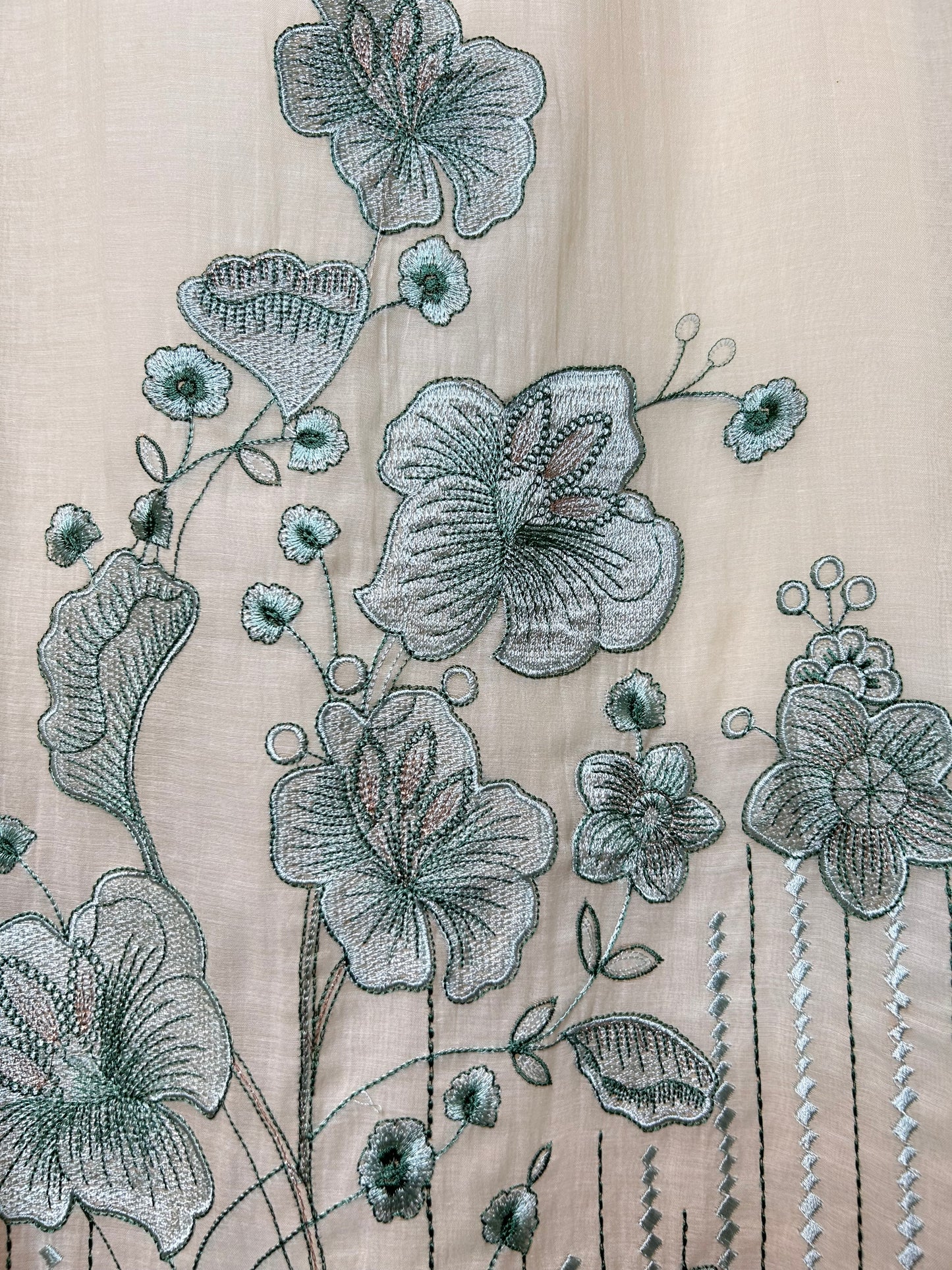 Keya Mul Suit (Ivory)