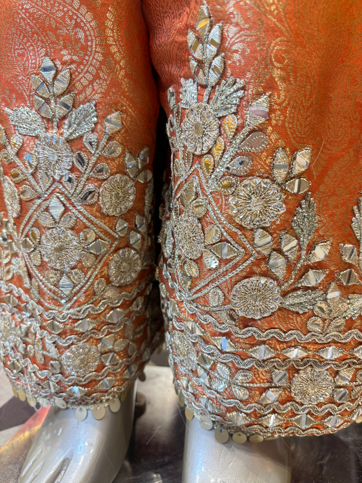 Rangsaaz Farshi Suit